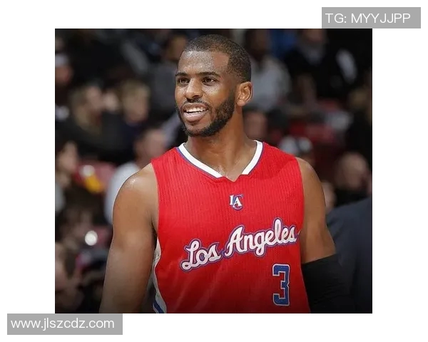 保罗足球星：从草根到顶级球员的奋斗与荣耀之路